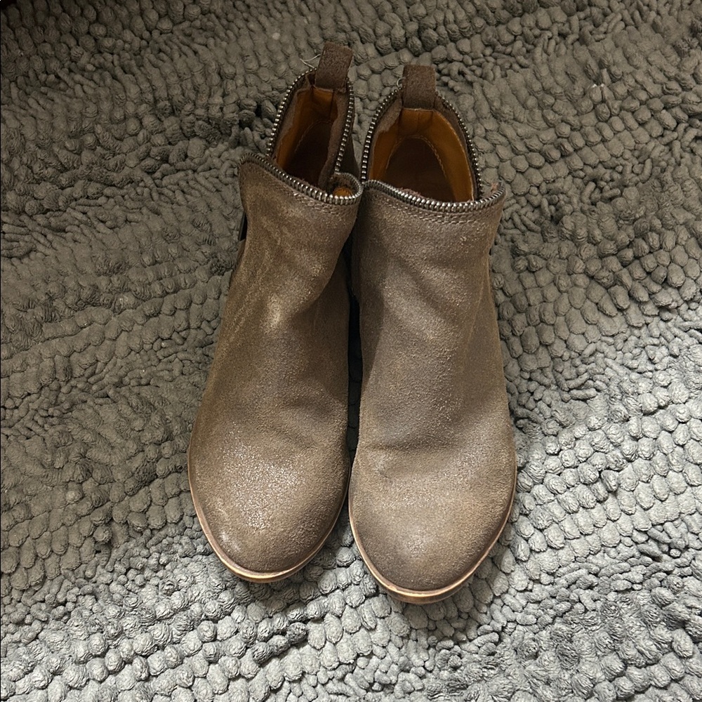 Lucky Brand leather Ankle Boots